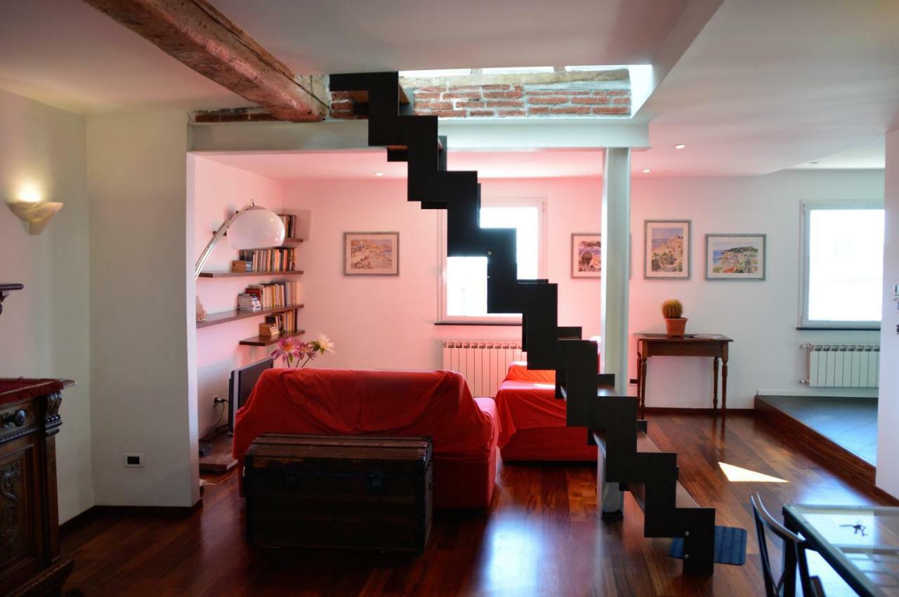 Sunflower With Private Terrace And Lift Appartement Genua