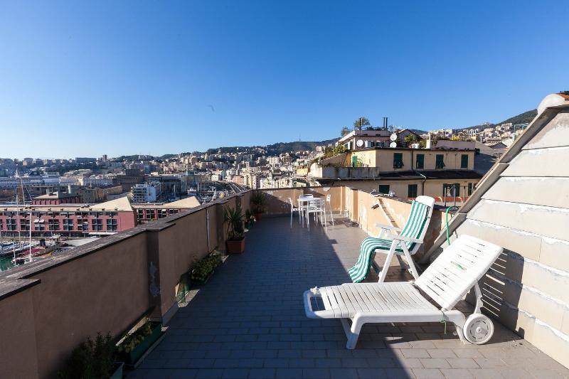 Sunflower With Private Terrace And Lift * Genua